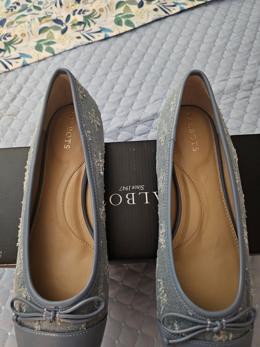 Talbots Women's Light Blue Ballet Flats. Mix Of Fabrics And Leather